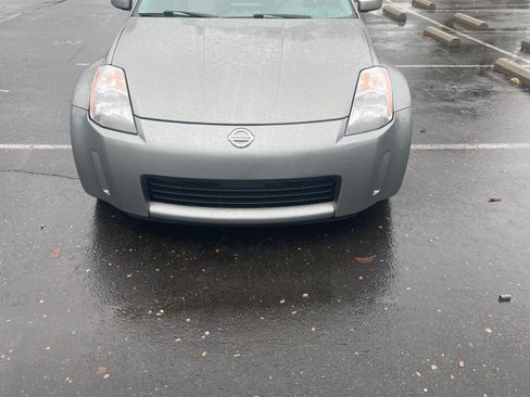 Used 2005 Nissan 350Z 35th Anniversary Edition w/ (N93) Cargo Convenience Pkg image 6