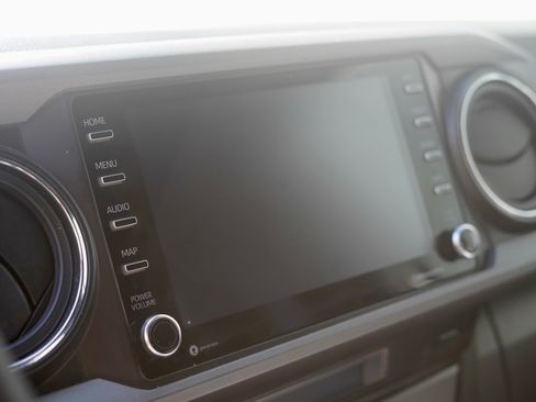 Used 2022 Toyota Tacoma TRD Sport image 25