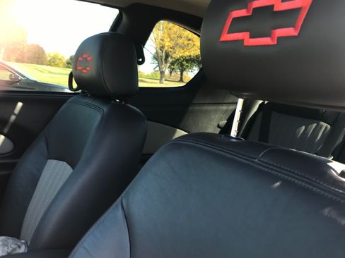 Used 2002 Chevrolet Monte Carlo SS w/ Pace Car Replica Pkg image 29