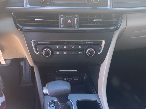 Used 2016 Kia Optima LX image 5