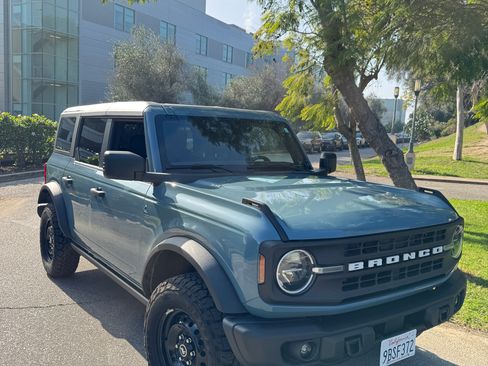 Used 2022 Ford Bronco Black Diamond image 11