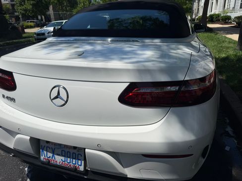 Used 2022 Mercedes-Benz E 450 Cabriolet image 11
