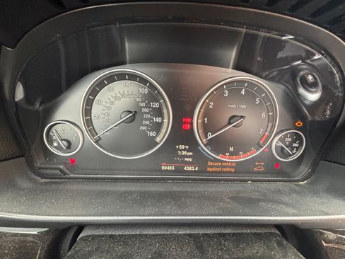 Used 2012 BMW 528i Sedan image 12