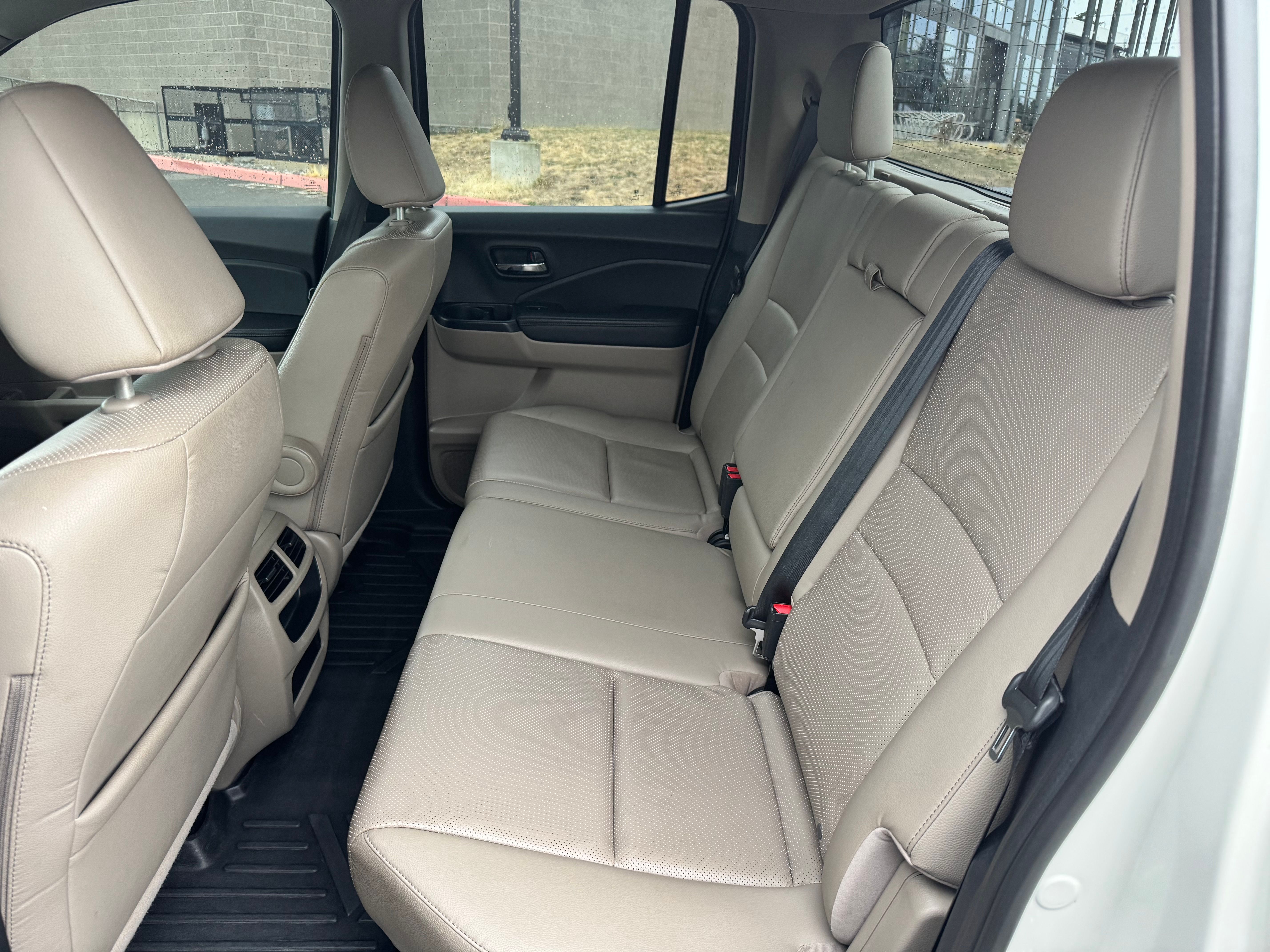 Used 2017 Honda Ridgeline RTL-T image 12