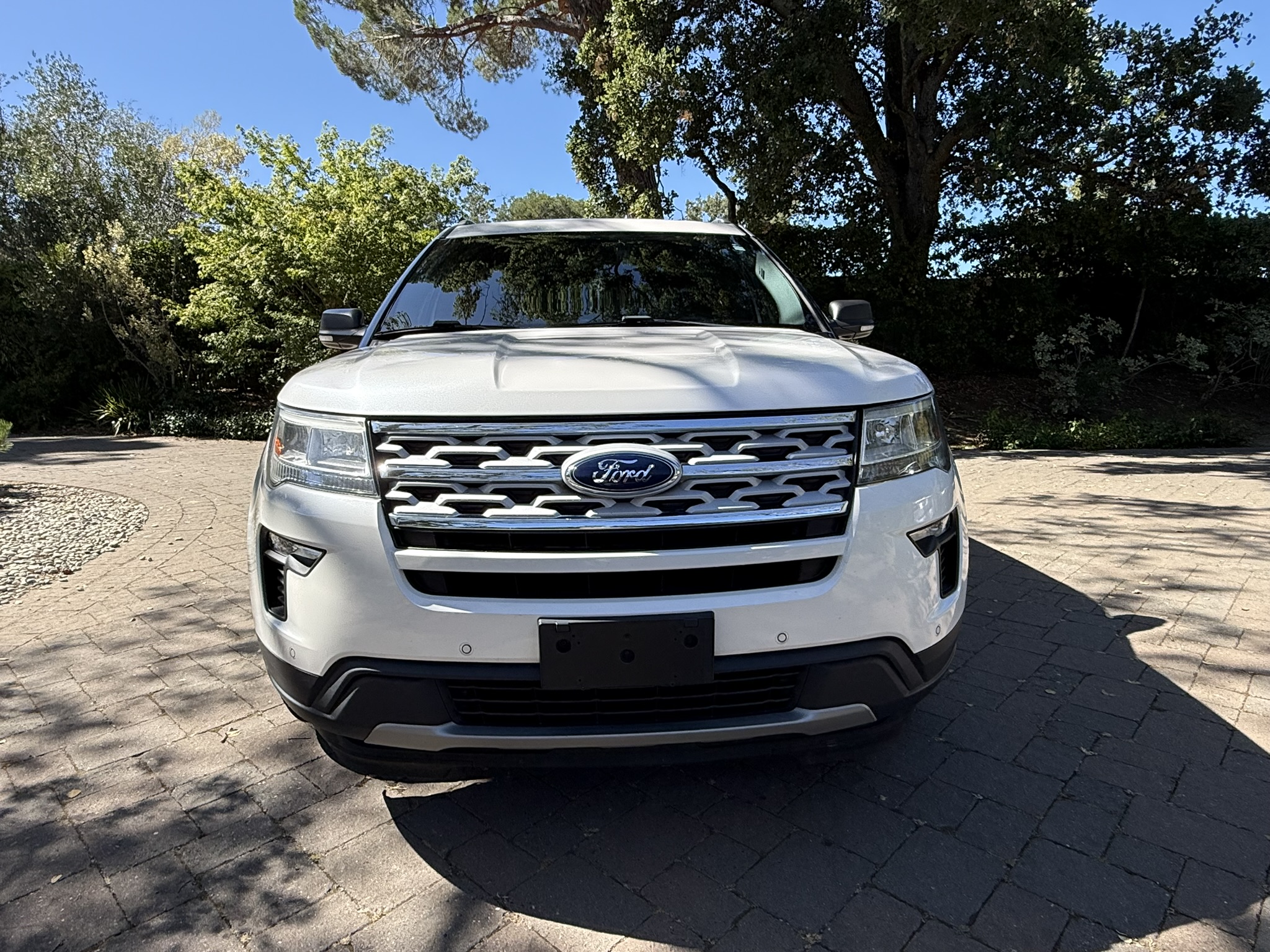 Used 2019 Ford Explorer XLT w/ Equipment Group 202A AWD/4WD image 9
