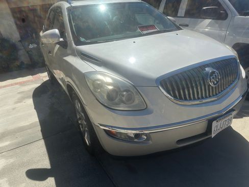 Used 2012 Buick Enclave Premium w/ LPO, Cargo Convenience Pkg FWD image 4