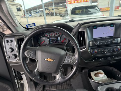 Used 2019 Chevrolet Silverado 2500 LT w/ LT Convenience Package AWD/4WD image 8