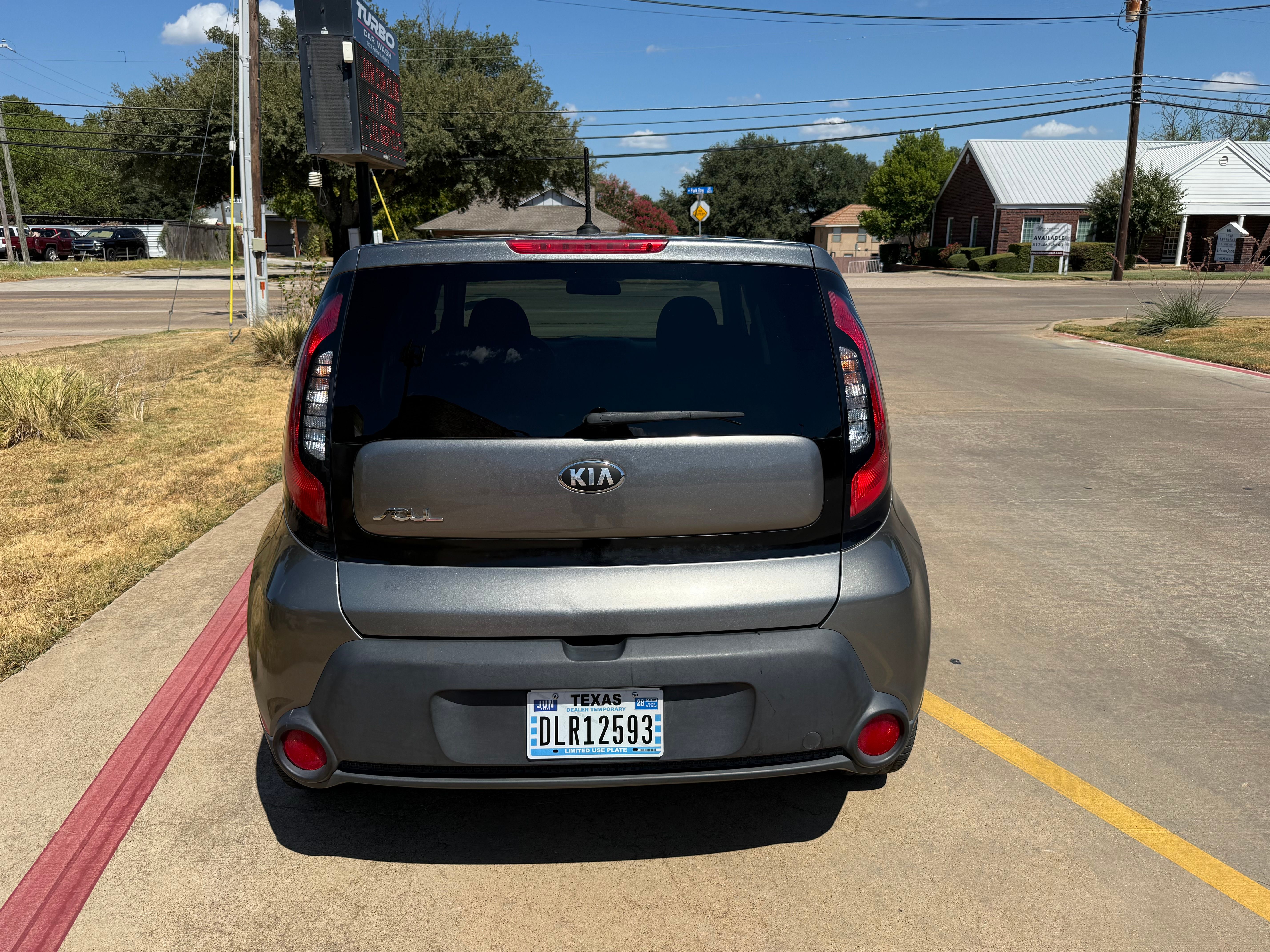 Used 2015 Kia Soul FWD image 5
