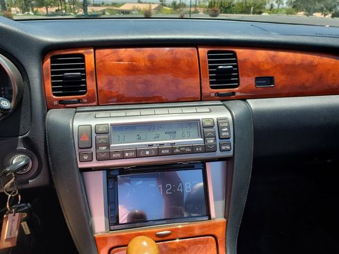 Used 2002 Lexus SC 430 Convertible image 19