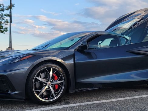 Used 2021 Chevrolet Corvette Stingray Coupe 2D w/ Z51 Performance Package image 6