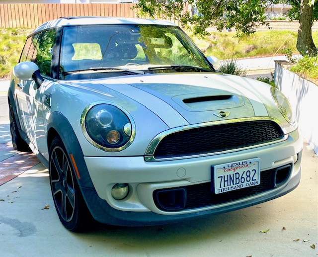 Used 2014 MINI Cooper Clubman S FWD image 2