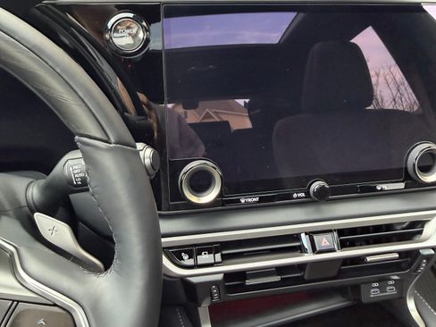 Used 2026 Lexus RX 450h AWD w/ Convenience Package image 2