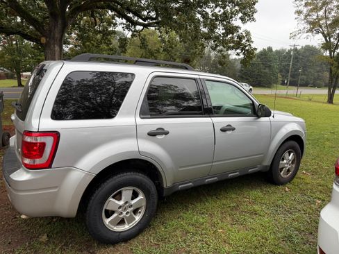 Used 2012 Ford Escape XLT image 9