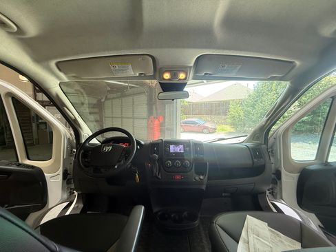 Used 2021 RAM ProMaster 3500 FWD image 9