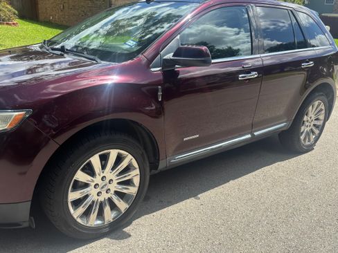 Used 2011 Lincoln MKX 2WD w/ 102A Rapid Spec Order Code image 6