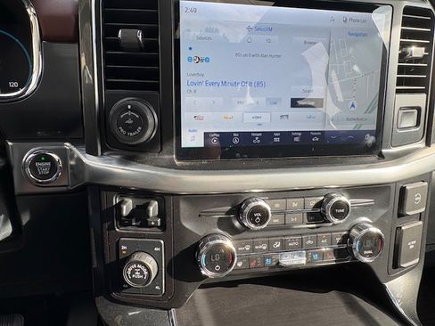 Used 2021 Ford F150 Lariat w/ Equipment Group 502A High image 16