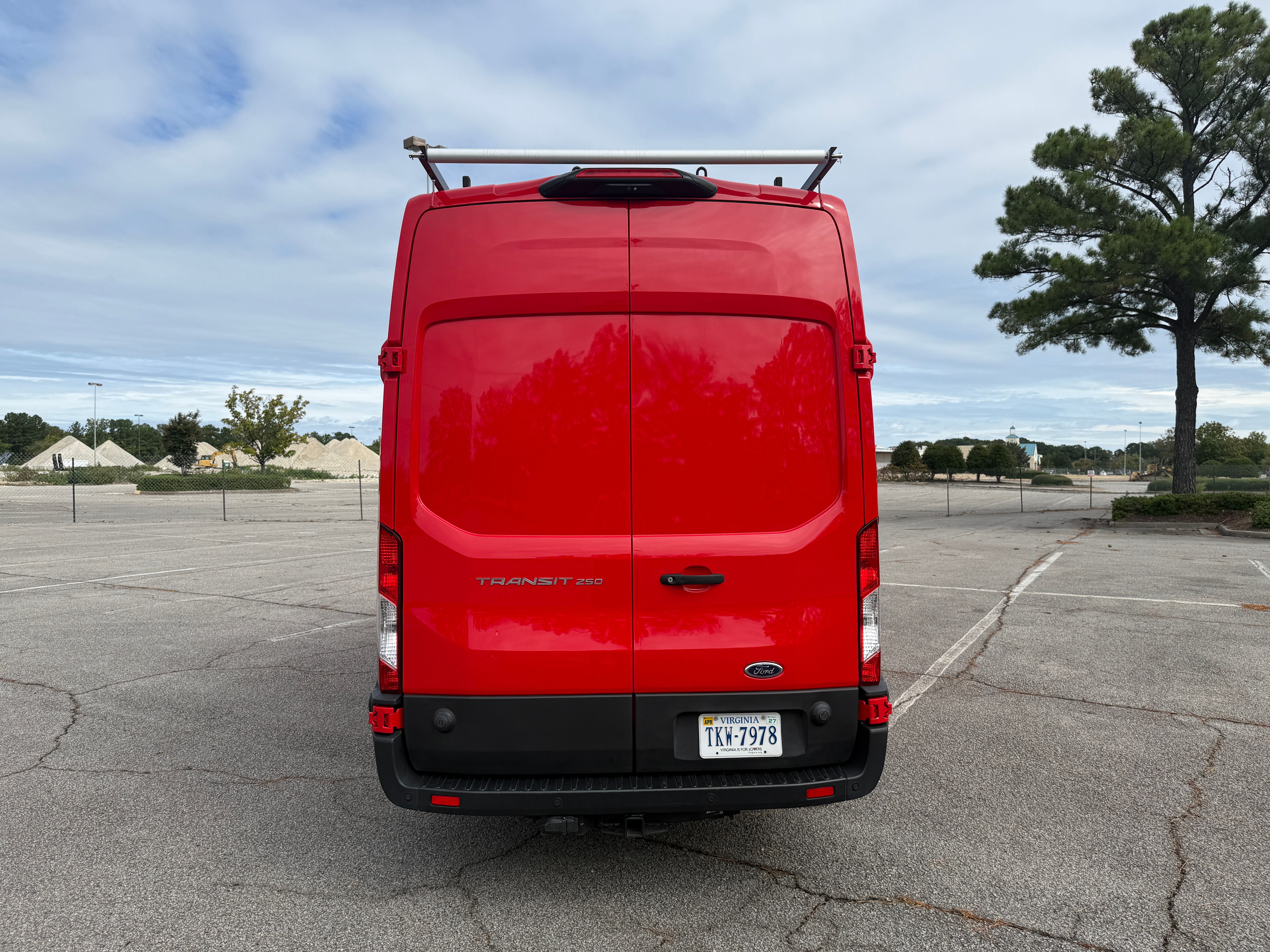 Used 2024 Ford Transit 250 148 High Roof Extended w/ Load Area Protection Package RWD image 10