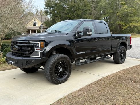 Used 2022 Ford F350 Lariat w/ Black Appearance Package AWD/4WD image 1