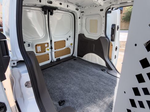 Used 2023 Ford Transit Connect XL image 8