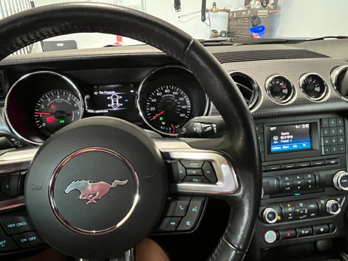 Used 2017 Ford Mustang GT w/ GT Performance Package image 16