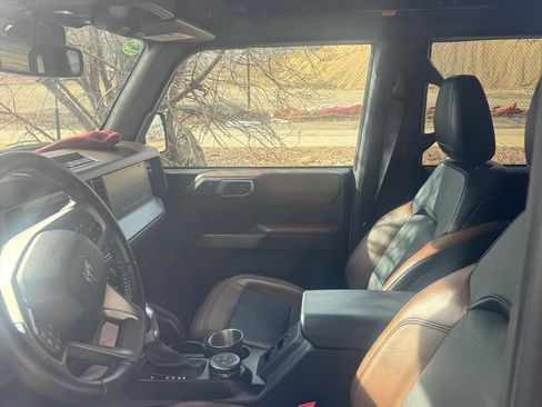 Used 2022 Ford Bronco Outer Banks image 7