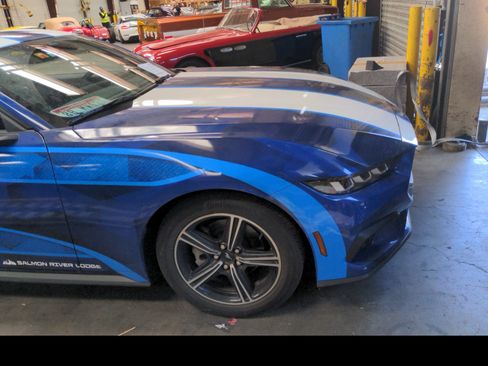 Used 2024 Ford Mustang Coupe image 9