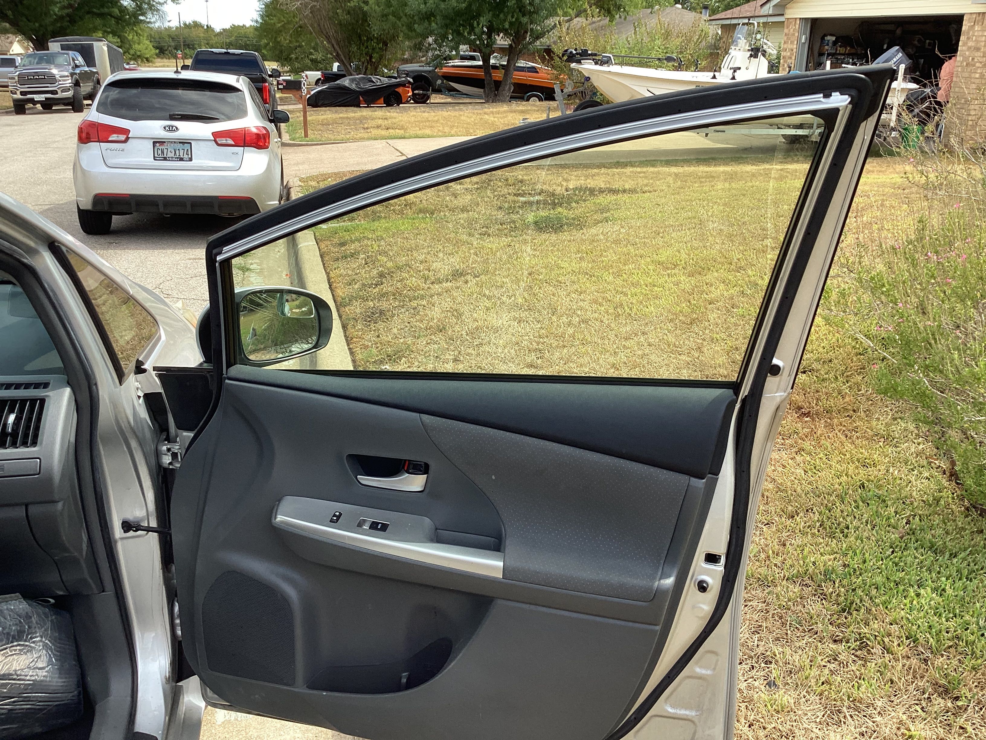 Used 2013 Toyota Prius V Three FWD image 17
