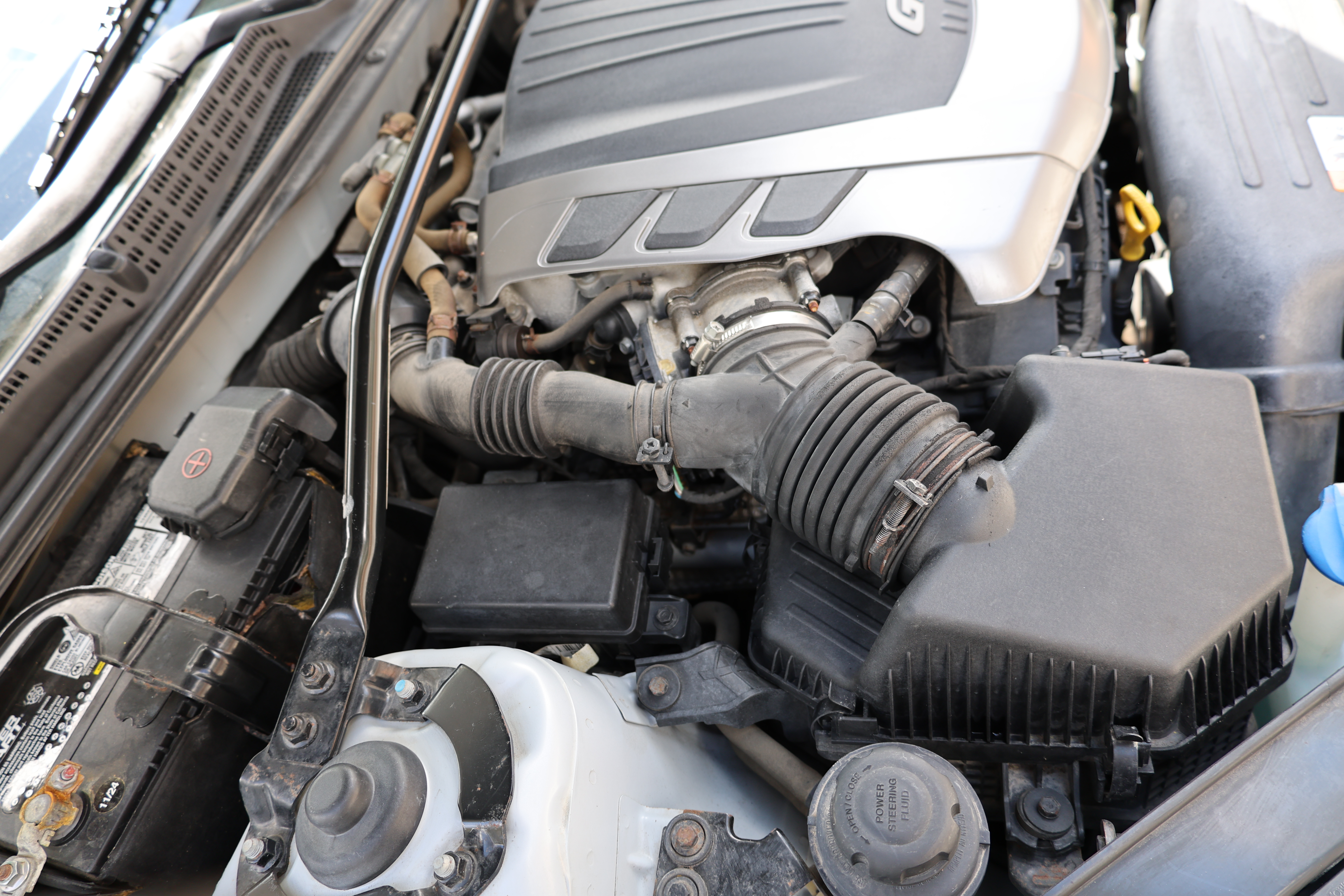 Used 2013 Hyundai Genesis 3.8 RWD image 28