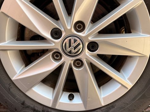Used 2016 Volkswagen Golf S FWD image 22