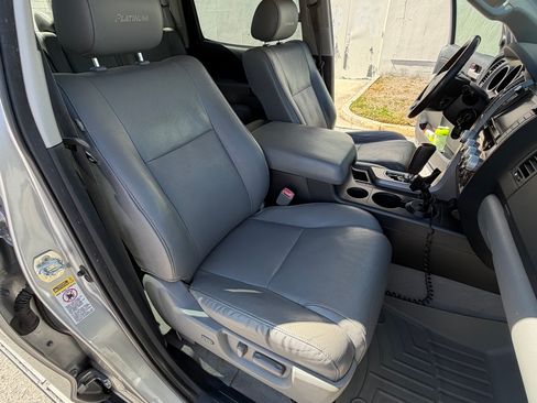 Used 2010 Toyota Tundra Limited RWD image 12
