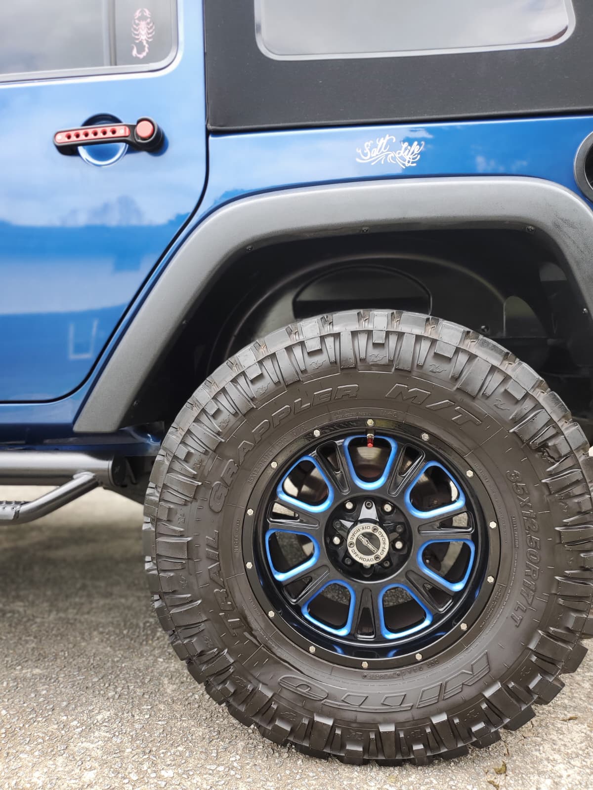 Used 2010 Jeep Wrangler Unlimited Sport AWD/4WD image 6