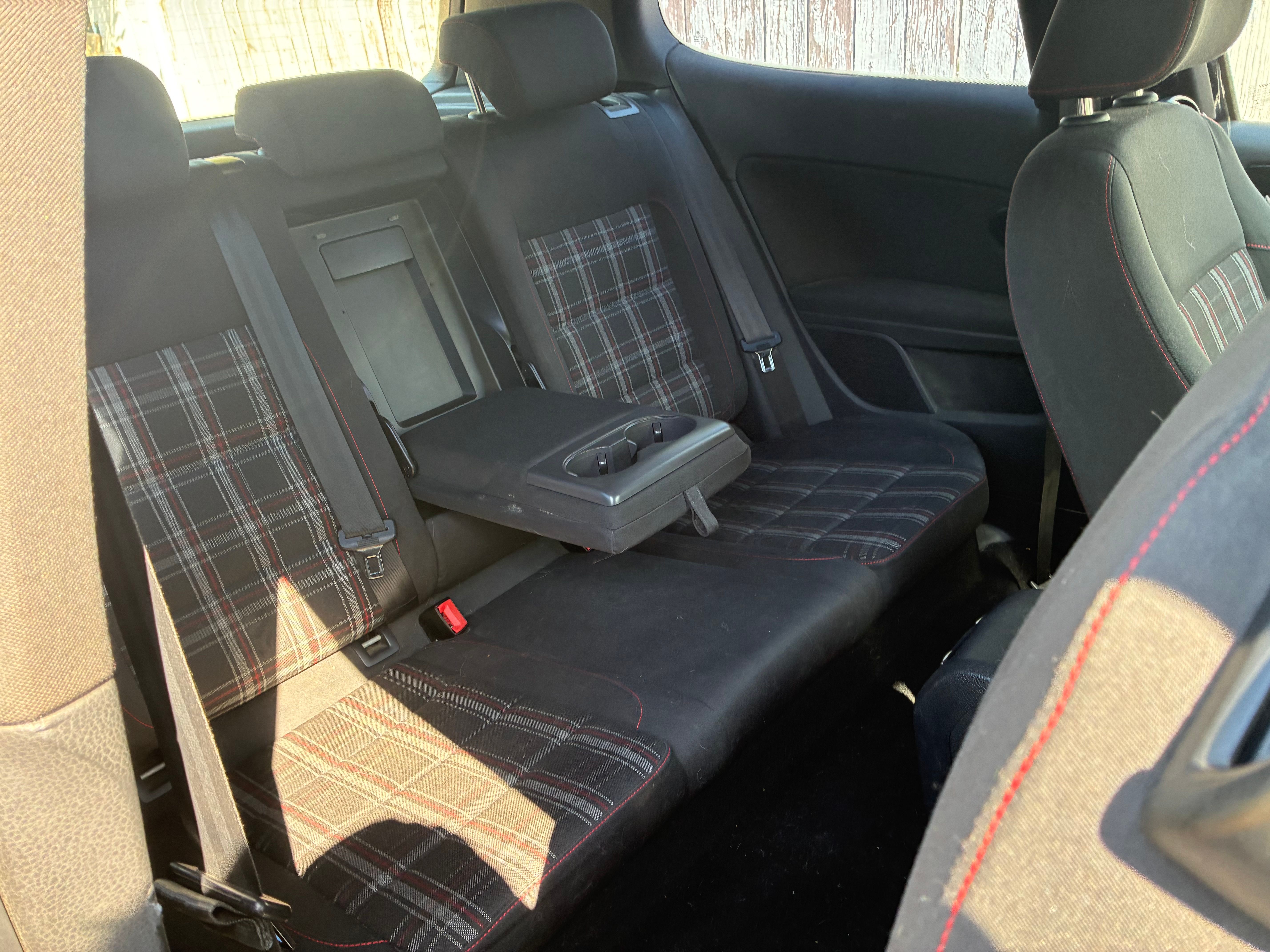 Used 2010 Volkswagen GTI 2-Door FWD image 8