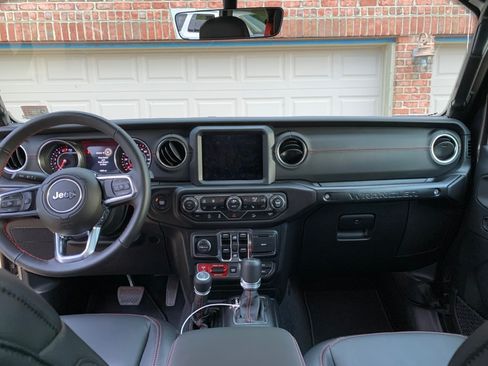 Used 2020 Jeep Wrangler Unlimited Rubicon w/ Quick Order Package 28Y Recon image 6