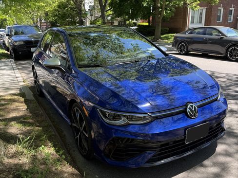 Used 2022 Volkswagen Golf R AWD/4WD image 2
