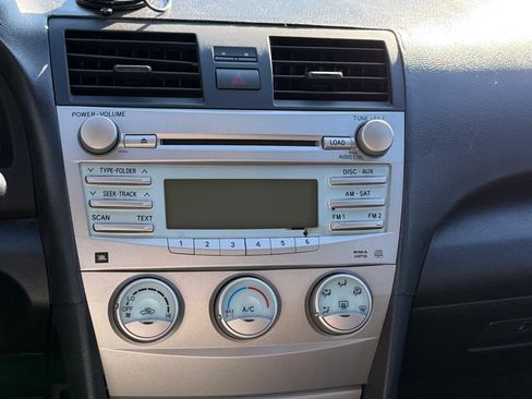 Used 2009 Toyota Camry SE image 10