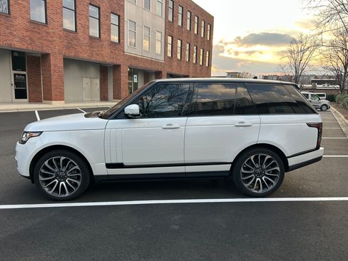 Used 2016 Land Rover Range Rover HSE image 5