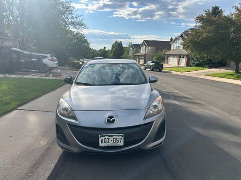 Used 2011 MAZDA MAZDA3 i Sport image 2