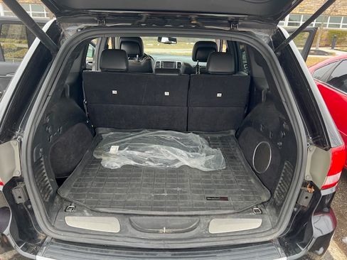 Used 2013 Jeep Grand Cherokee Overland Summit image 5