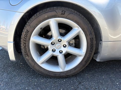 Used 2004 Nissan 350Z Touring image 18