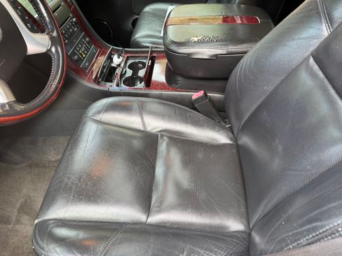 Used 2009 Cadillac Escalade 2WD image 8