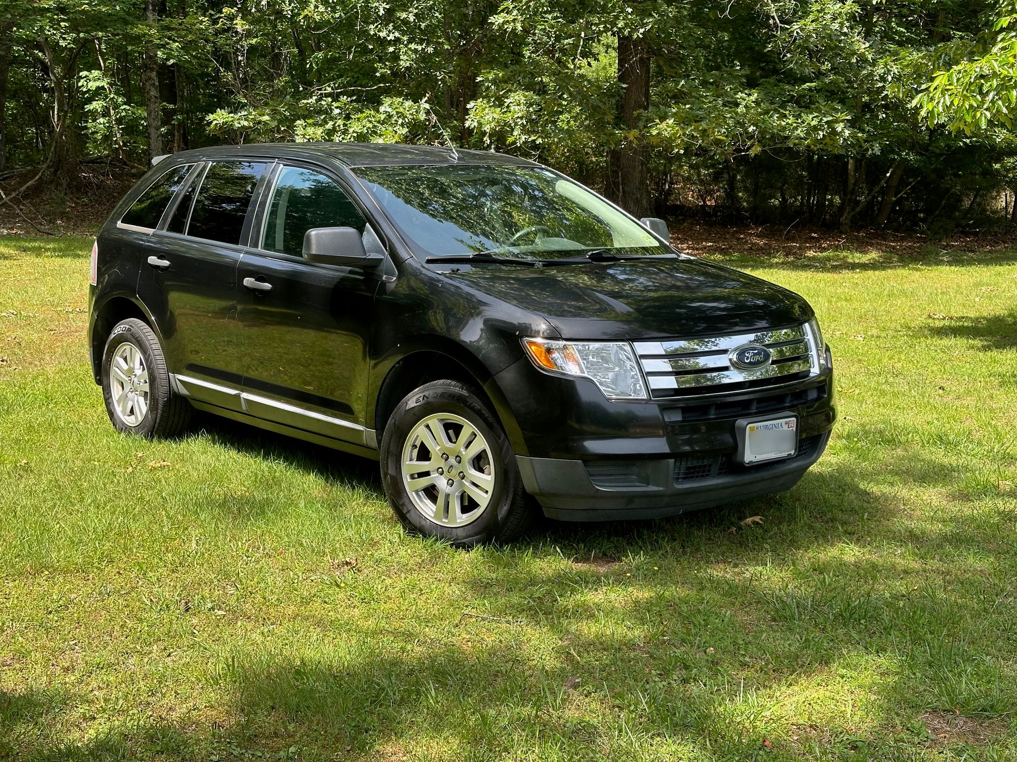 Used 2010 Ford Edge SE FWD image 2