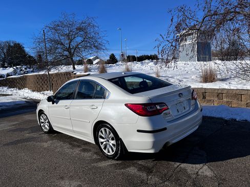Used 2015 Subaru Legacy 2.5i Premium image 2
