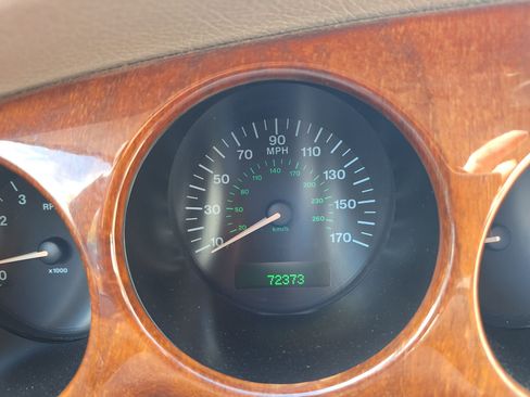 Used 2000 Jaguar XK8 Convertible image 15