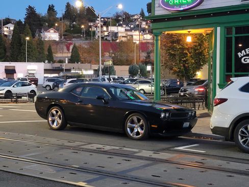 Used 2012 Dodge Challenger R/T Plus image 19