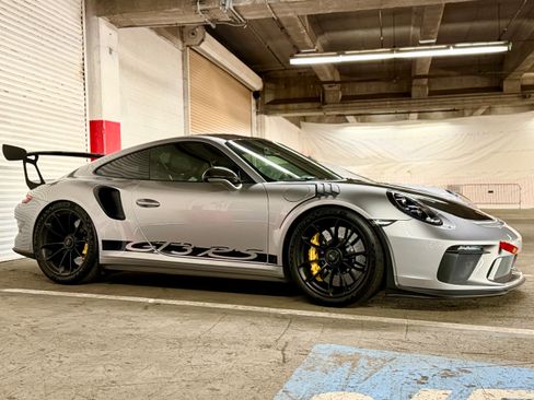 Used 2019 Porsche 911 GT3 RS RWD image 2