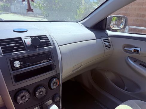Used 2010 Toyota Corolla FWD image 8