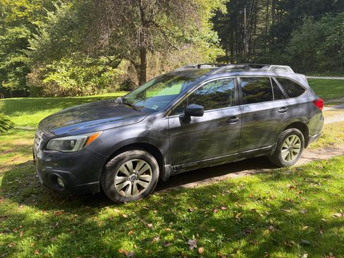 Used 2016 Subaru Outback 2.5i Premium AWD/4WD image 1