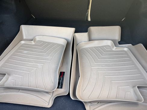 Used 2013 Mercedes-Benz C 250 Sedan image 16