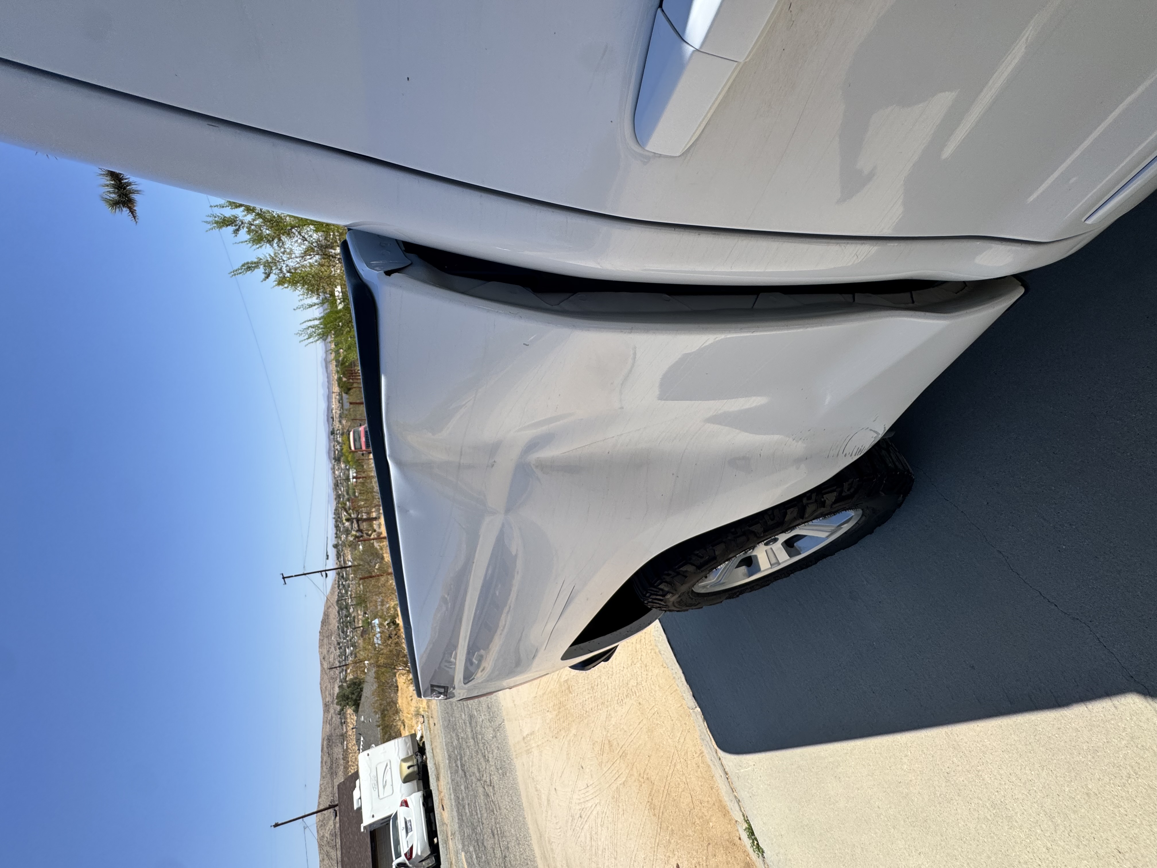 Used 2018 Chevrolet Silverado 1500 LT w/ All Star Edition AWD/4WD image 10