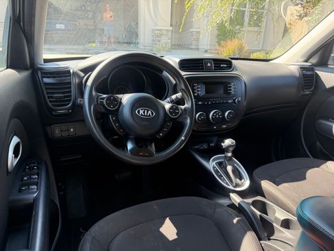 Used 2016 Kia Soul image 15